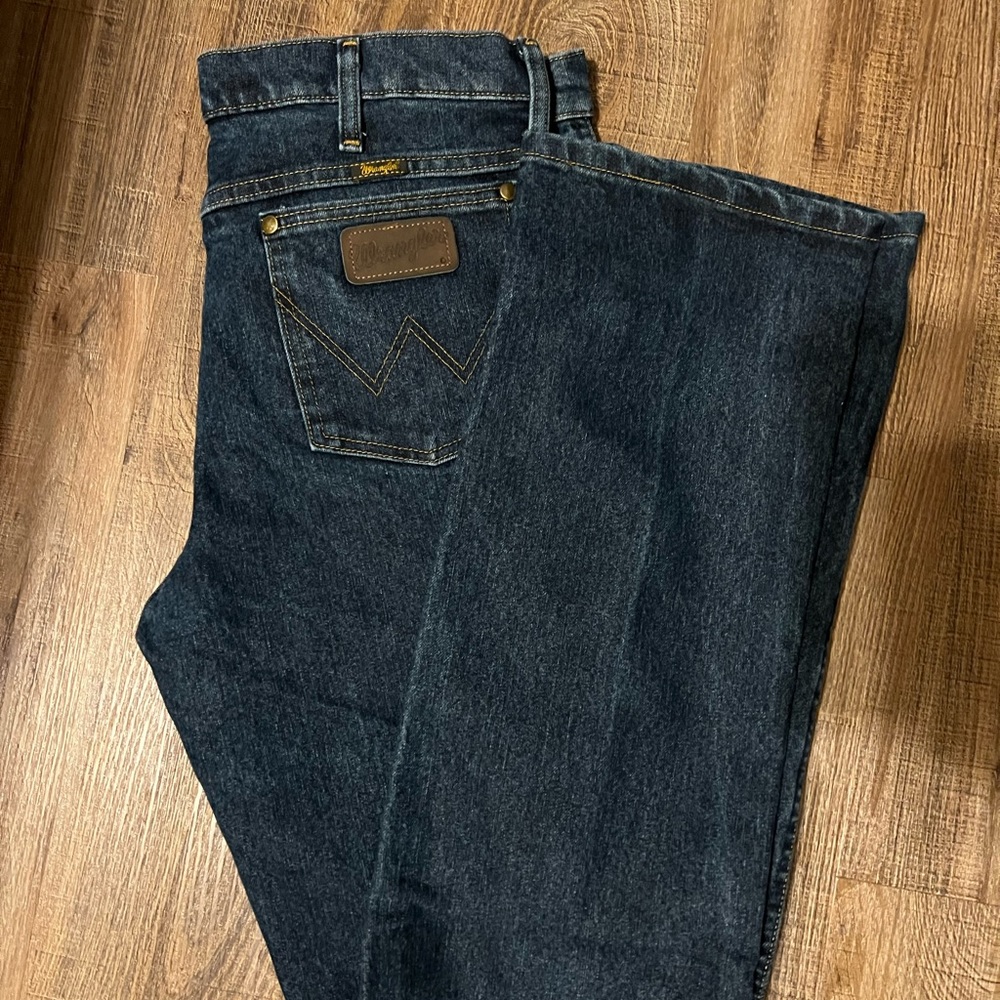 Mens Wrangler Advanced Comfort